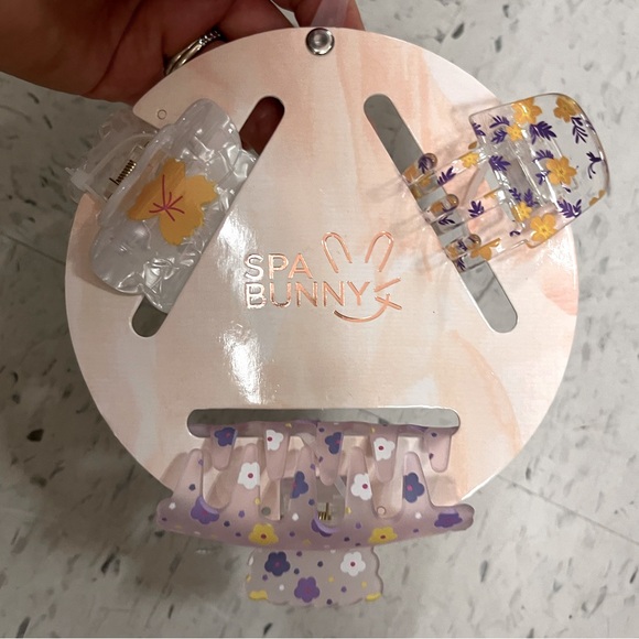 NWT 🌺🐰🌺 Spa Bunny Hair Claws Clips set of 3 - Picture 8 of 17